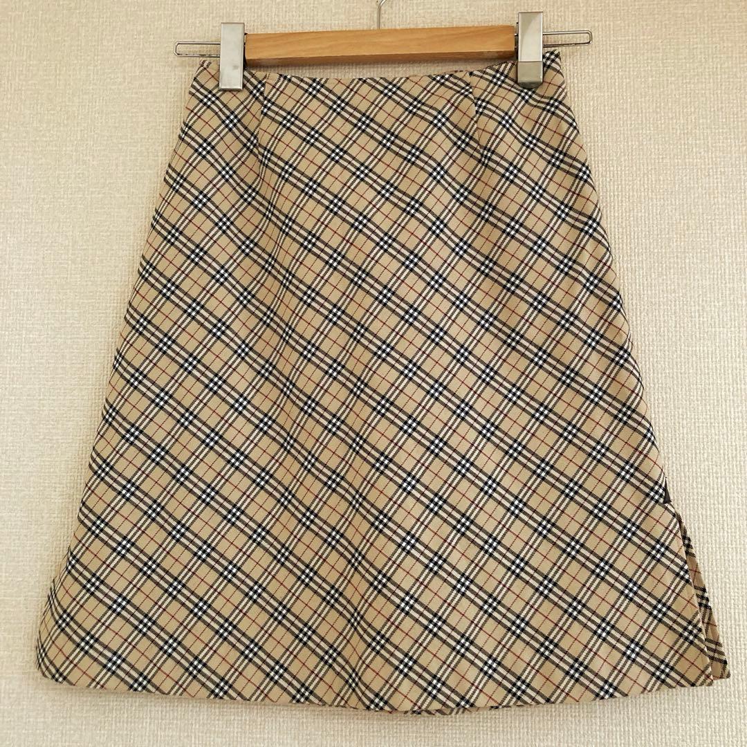 《フェン》新品未使用 バーバリーロンドン　キッズ　スカート 160
