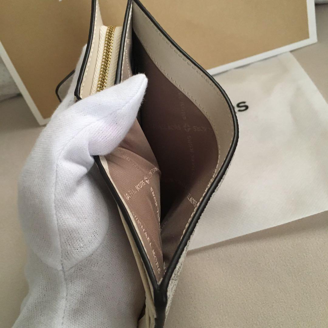 新品　マイケルコース MICHEAL KORS　定価41,800円　財布