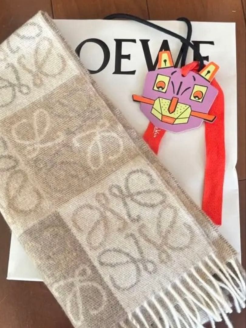 LOEWE ベージュ マフラー ウール混合