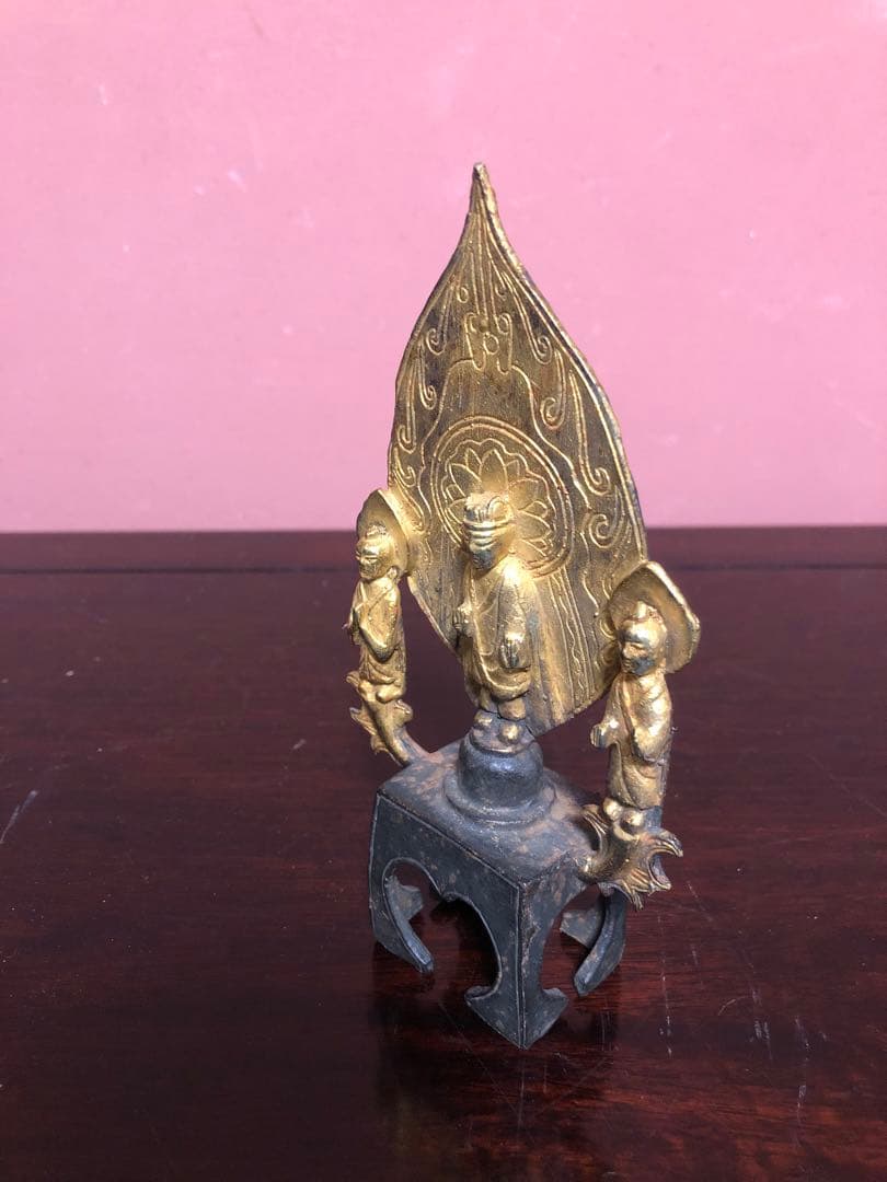 古格を備えた中国古代三尊形式金銅仏木箱入