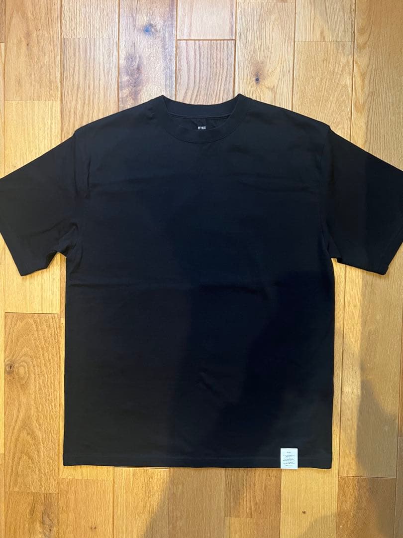 未使用 HYKE 2025SS ブラック Tシャツ 半袖 5 XXL