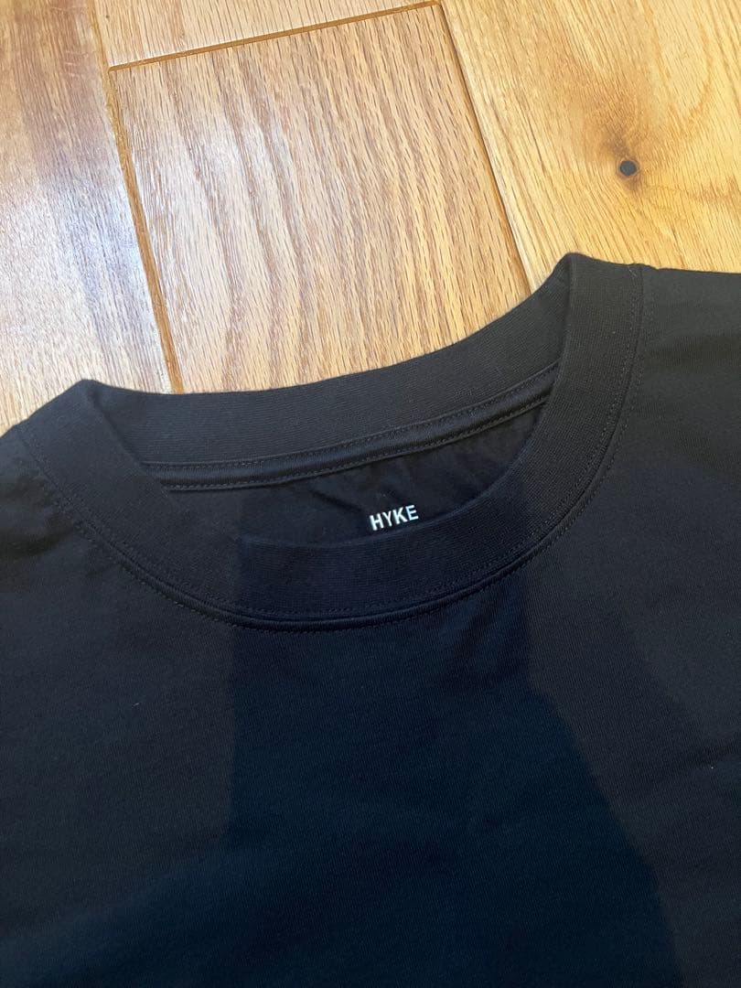未使用 HYKE 2025SS ブラック Tシャツ 半袖 5 XXL