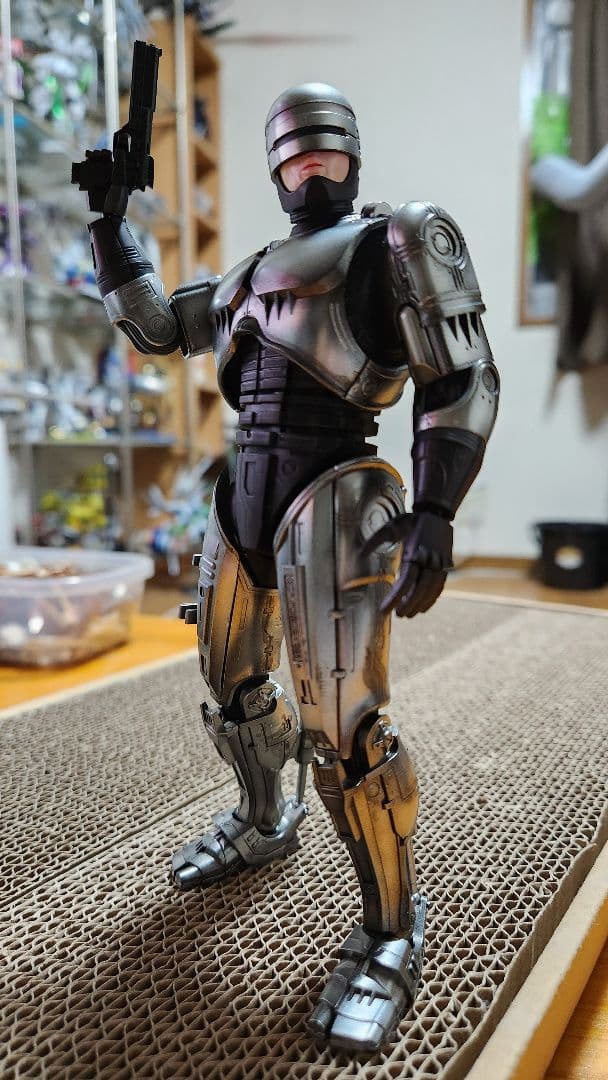 ロボコップ プラモデル全塗装完成品