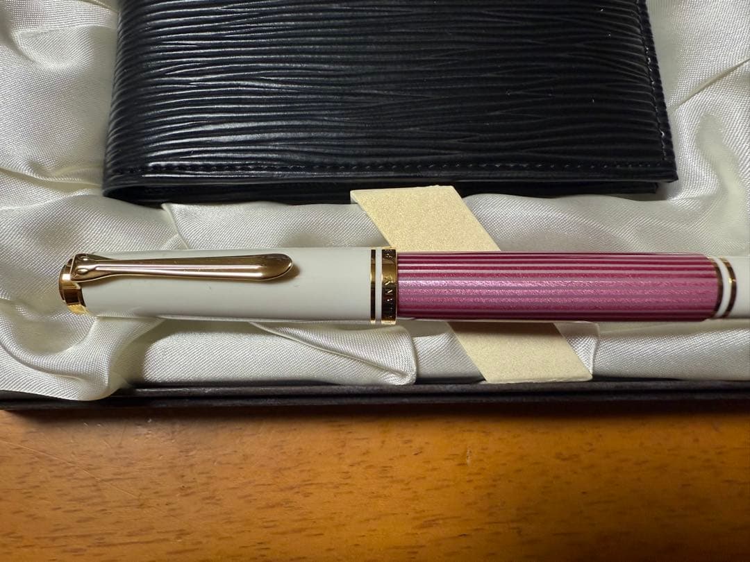 未使用　万年筆　ペリカン M600 ピンク　F
