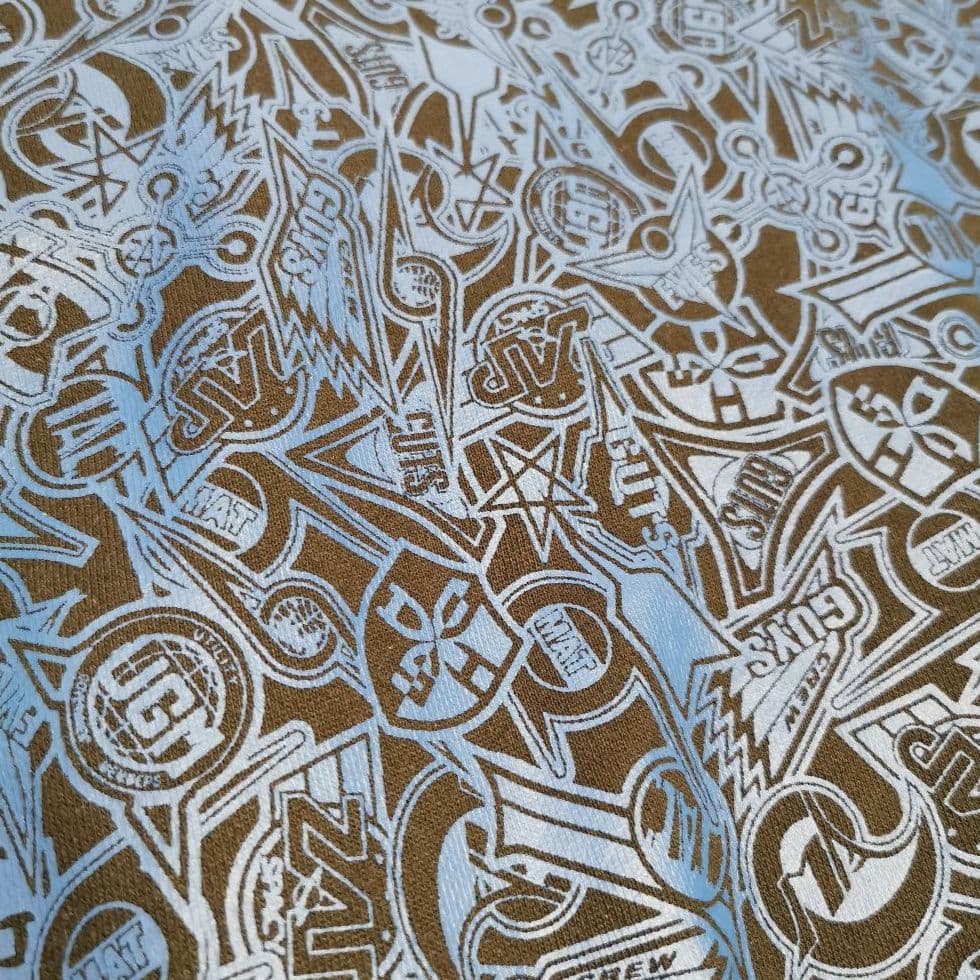 ウルトラマン　防衛隊　ロゴ柄　プレミアムバンダイ　Lサイズ　フード付き　パーカー