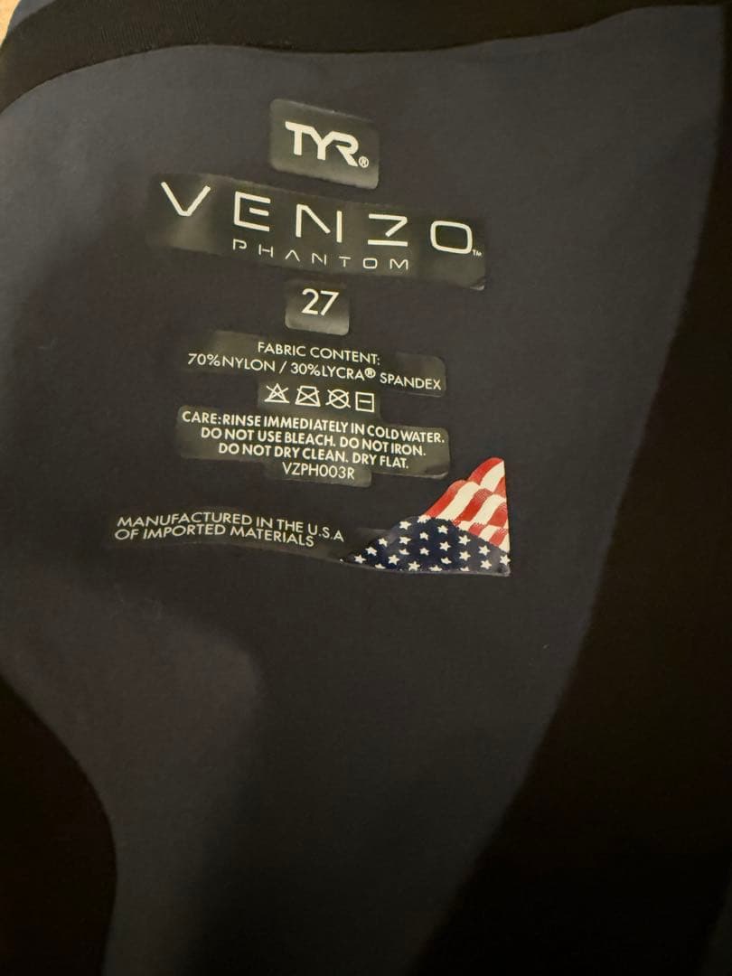 TYR VENZO PHANTOM 競泳水着