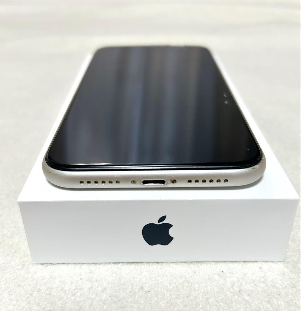 iPhone 11 ホワイト 本体 64GB ジャンク品