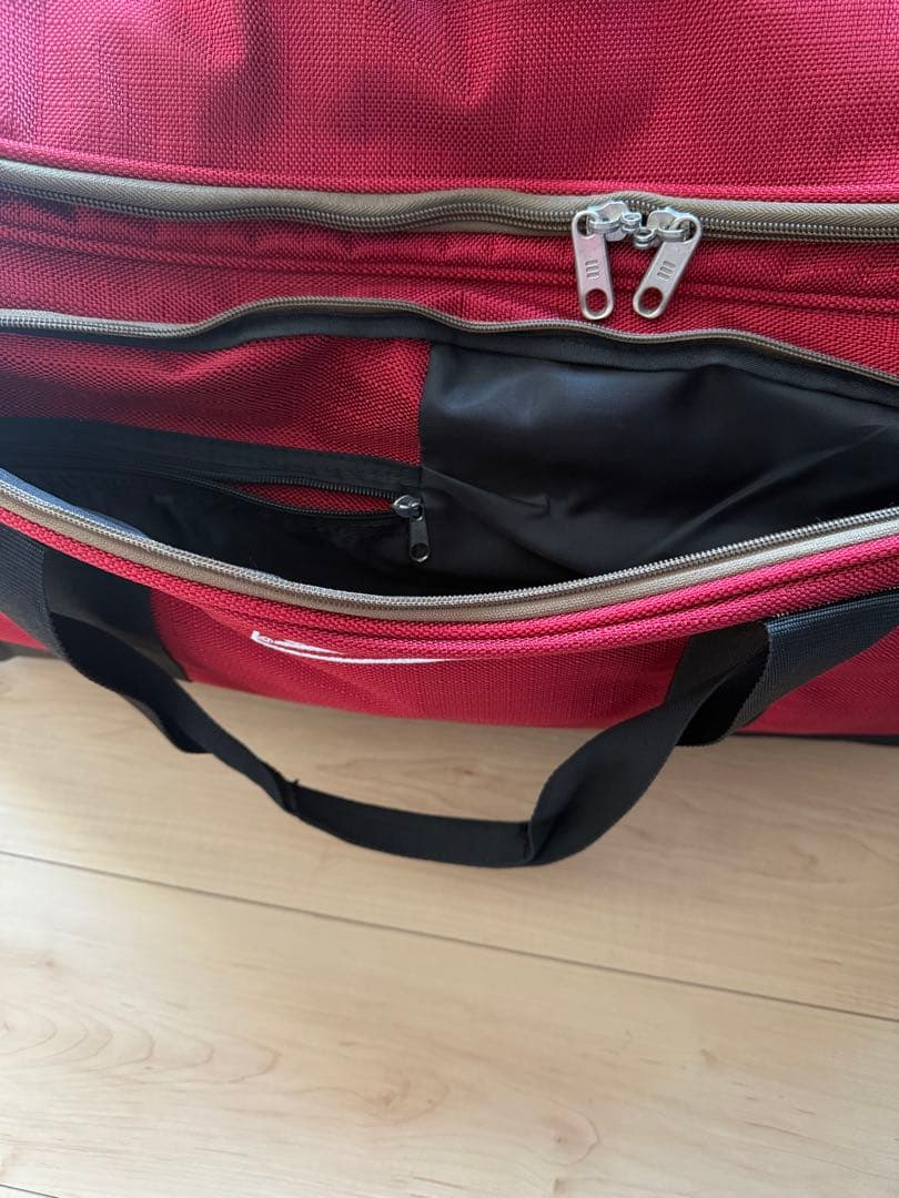 キャリーバッグ ダッフルバッグ 赤 (使用感あり)