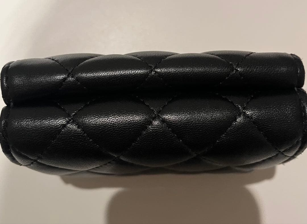 CHANEL シャネル　ラムスキン　マトラッセ　Wホック　三つ折財布