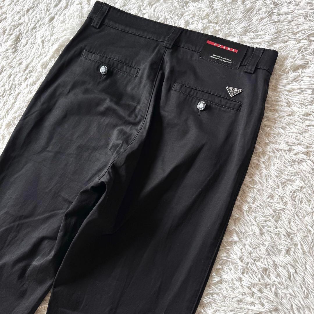 極美品　PRADA プラダ　ストレッチ　チノパン　ラバーロゴ　三角ロゴ　32 黒