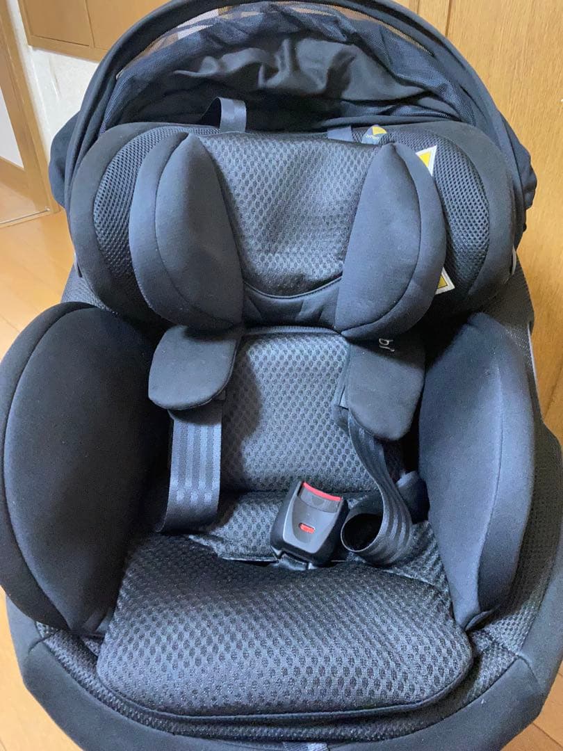 コンビホワイトレーベル THE S plus ISOFIXZC-750