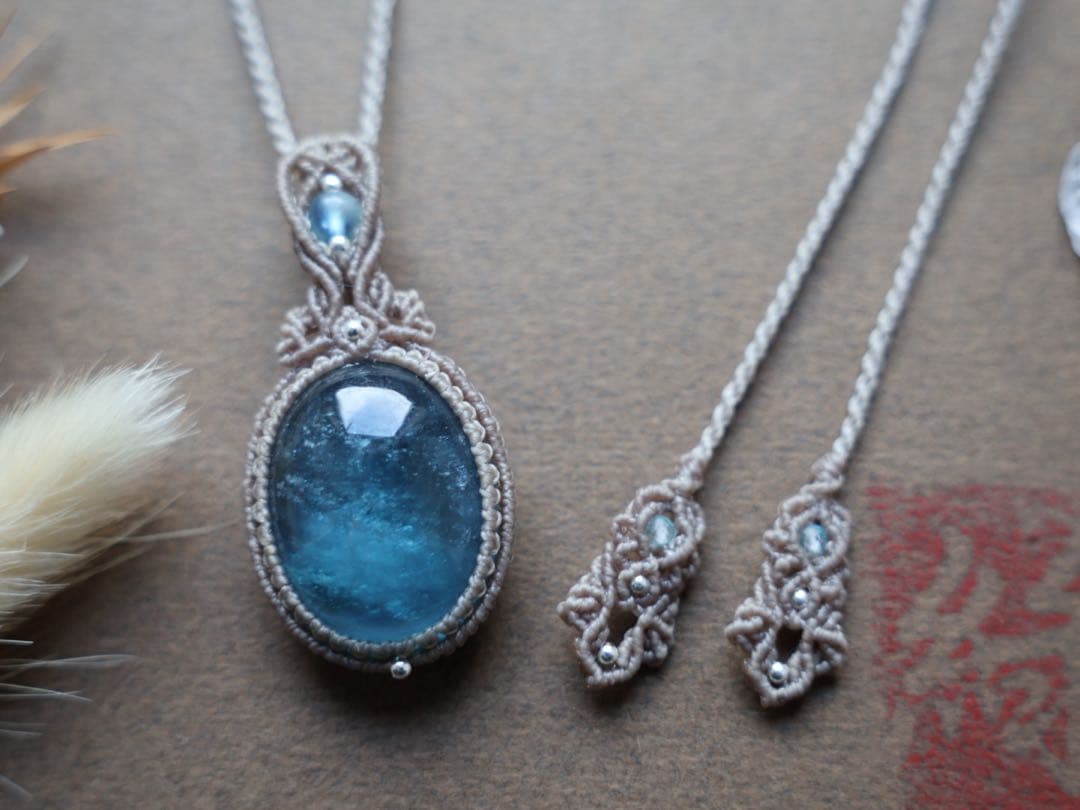 アクアマリン　マクラメ　ネックレス