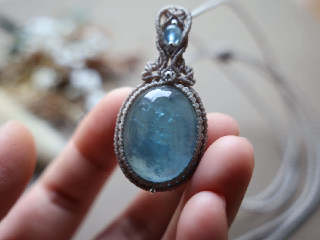 アクアマリン　マクラメ　ネックレス