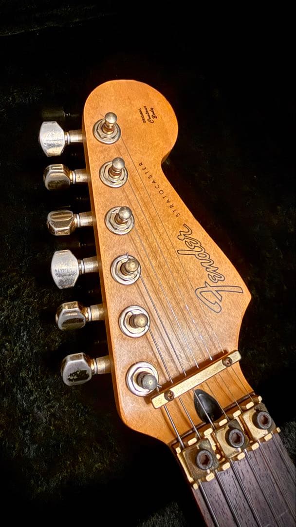 【激レア・ハードケース付】Fender Japan STR-75