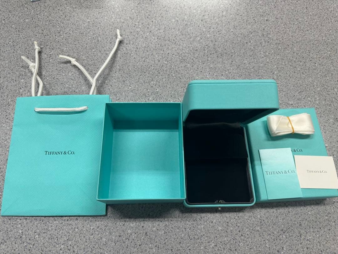 現行品Tiffanyティファニー　ネックレスケースセット