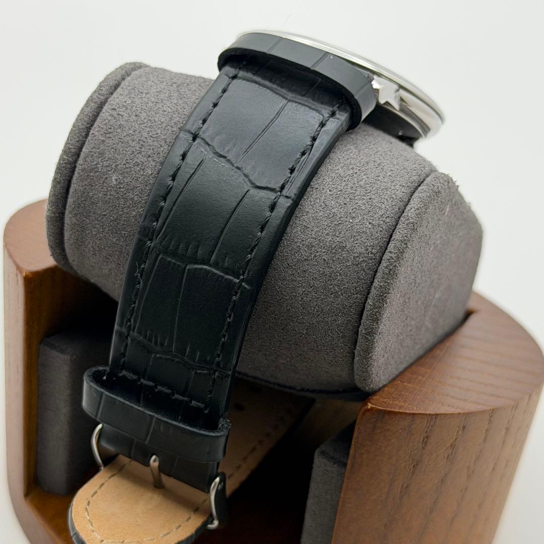 【超希少】オメガ　クォーツ　4810.31 ホワイト　デイト　美品　ベルト新品