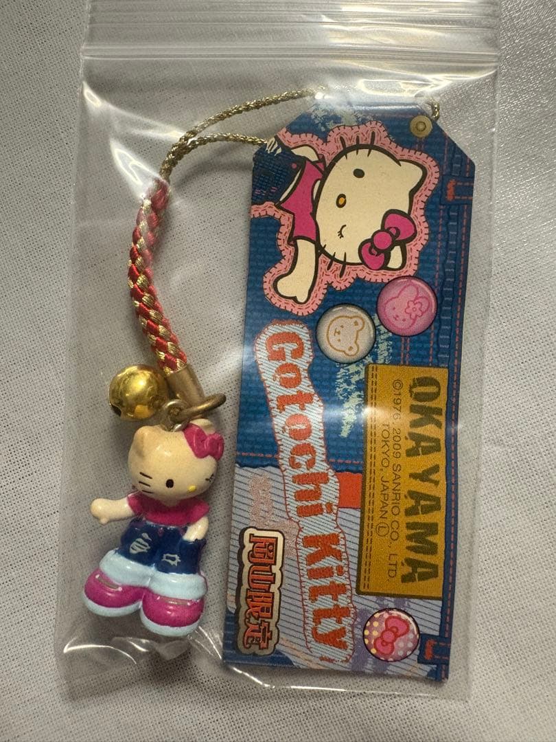 ご当地キティ根付け　岡山　デニム