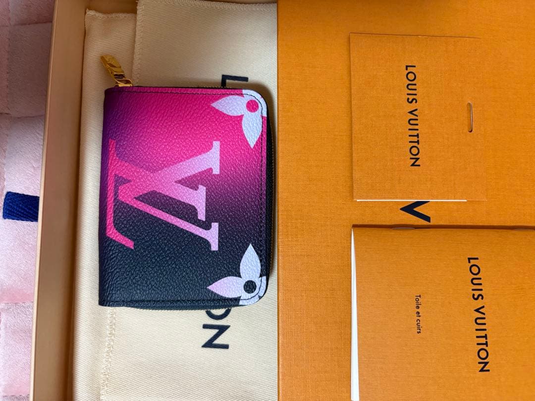 よし様最終ルイヴィトン スプリングインザシティミッドナイトフューシャパース