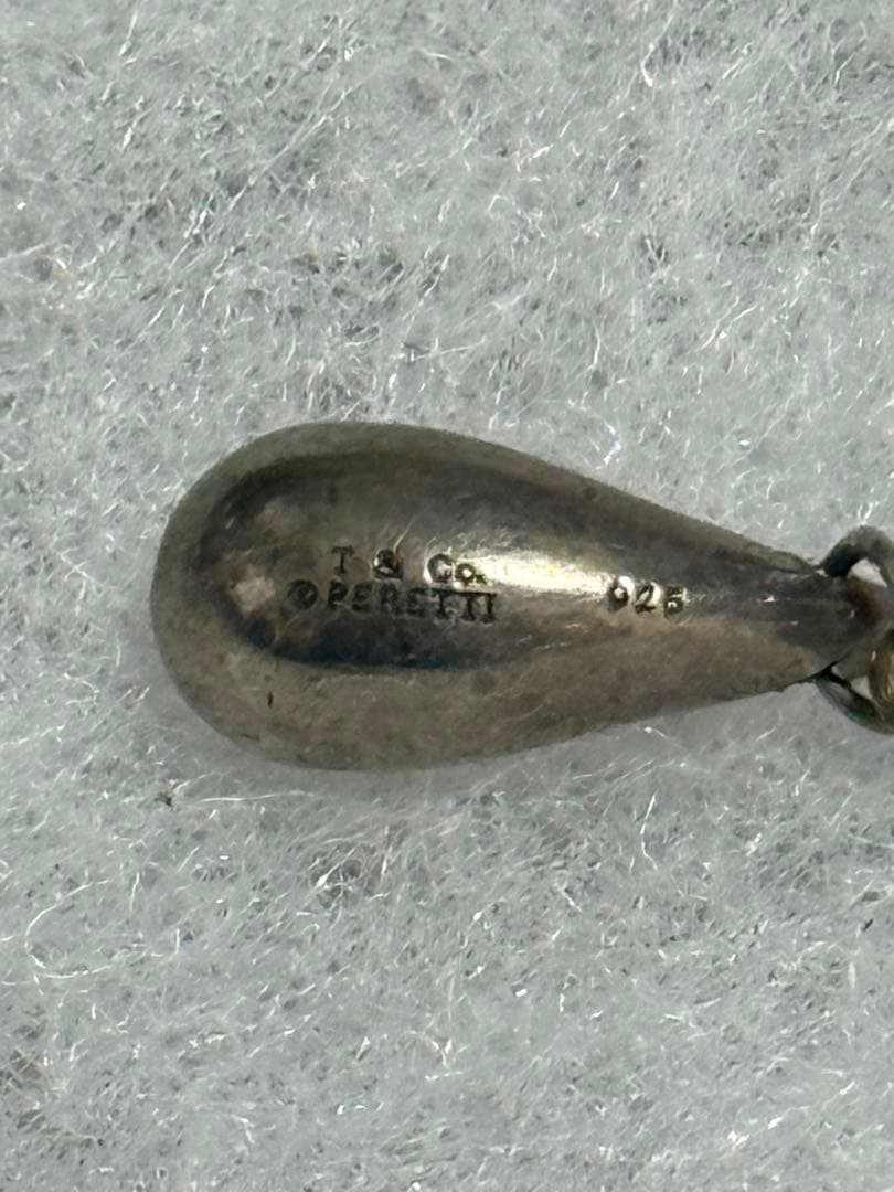 Tiffany & Co. シルバー ティアドロップ型ピアス