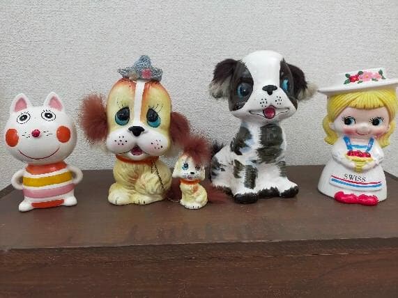 レトロ　陶器貯金箱　４個