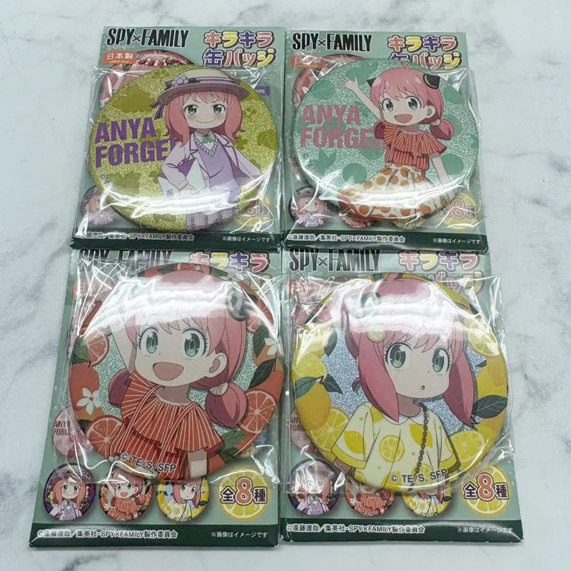 未使用 スパイファミリー キラキラ缶バッジ フルーツ 全8種セット