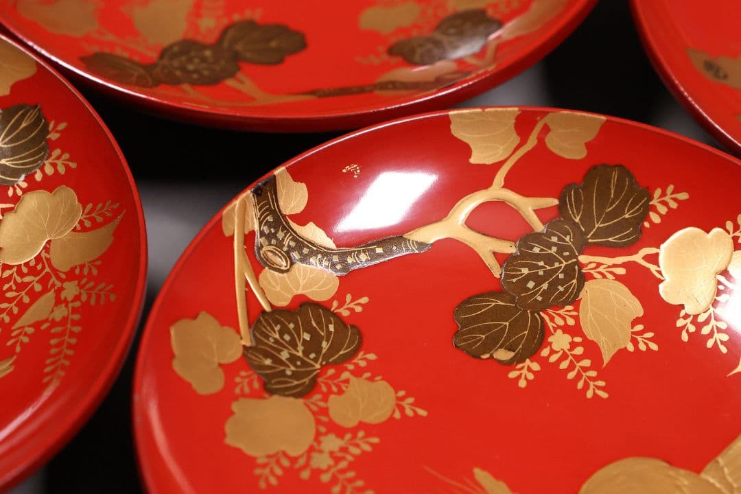 【CM243】時代木製漆器 桐鳳凰・菊 金蒔絵 朱塗 引盃 五客 木製漆器 小皿