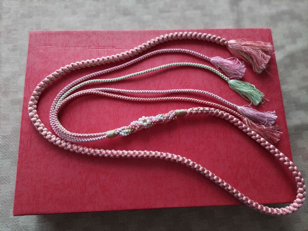 赤い花柄振袖一式