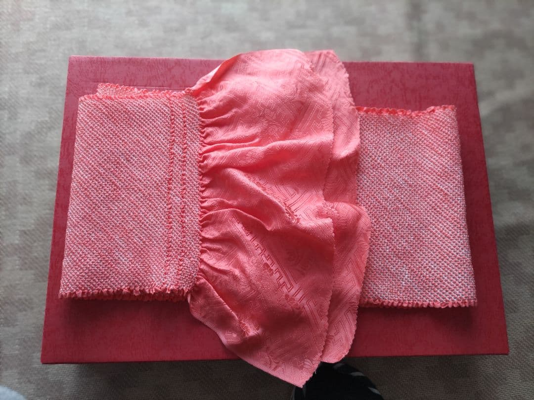 赤い花柄振袖一式