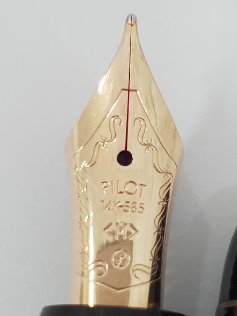 パイロット 万年筆 カスタム67 14K585〈M〉