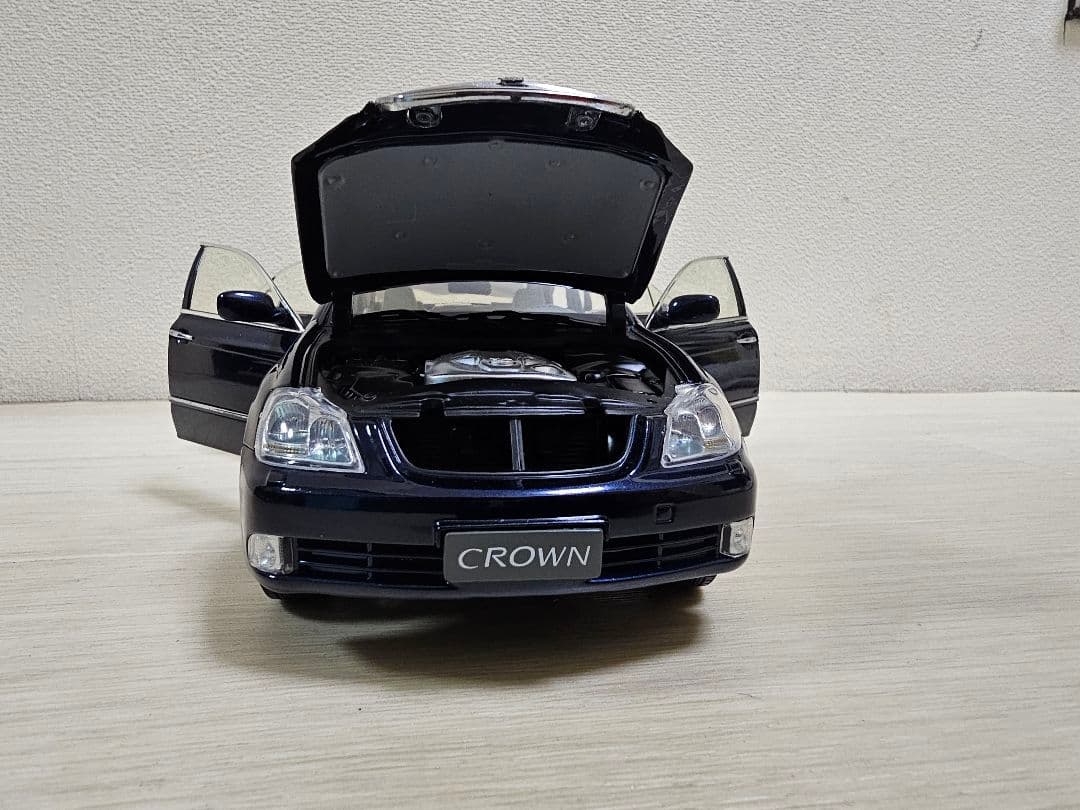 トヨタ 18クラウン ミニカー ダークブルー