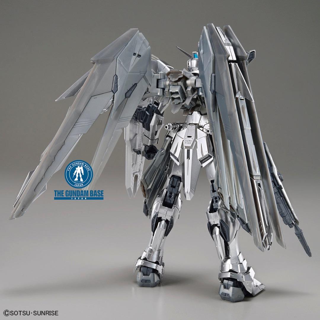 MG フリーダムガンダム Ver.2.0[シルバーコーティング]