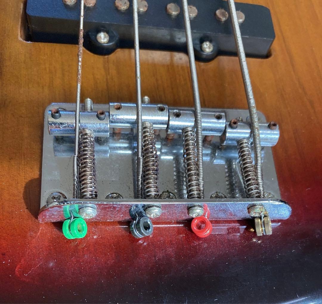 エレキベース サンバースト ギグバッグ付き