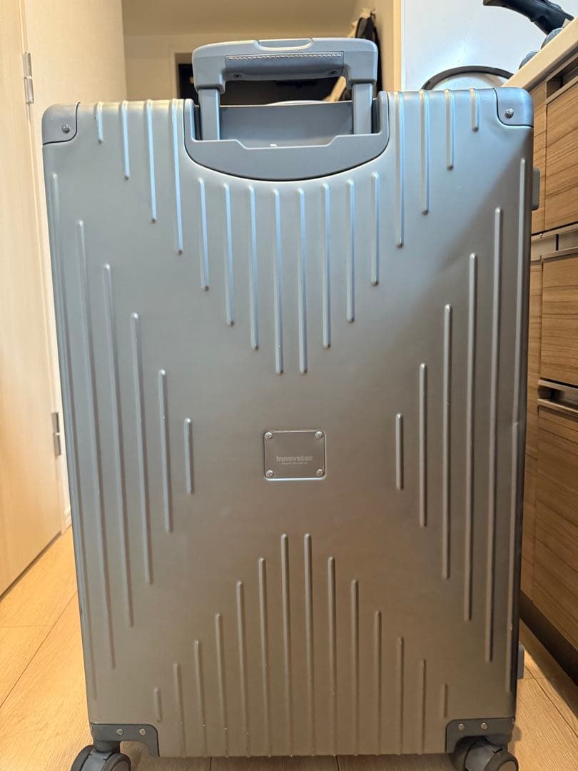 イノベータースーツケース96L Sadona Sage Grey 使用一回のみ‼️