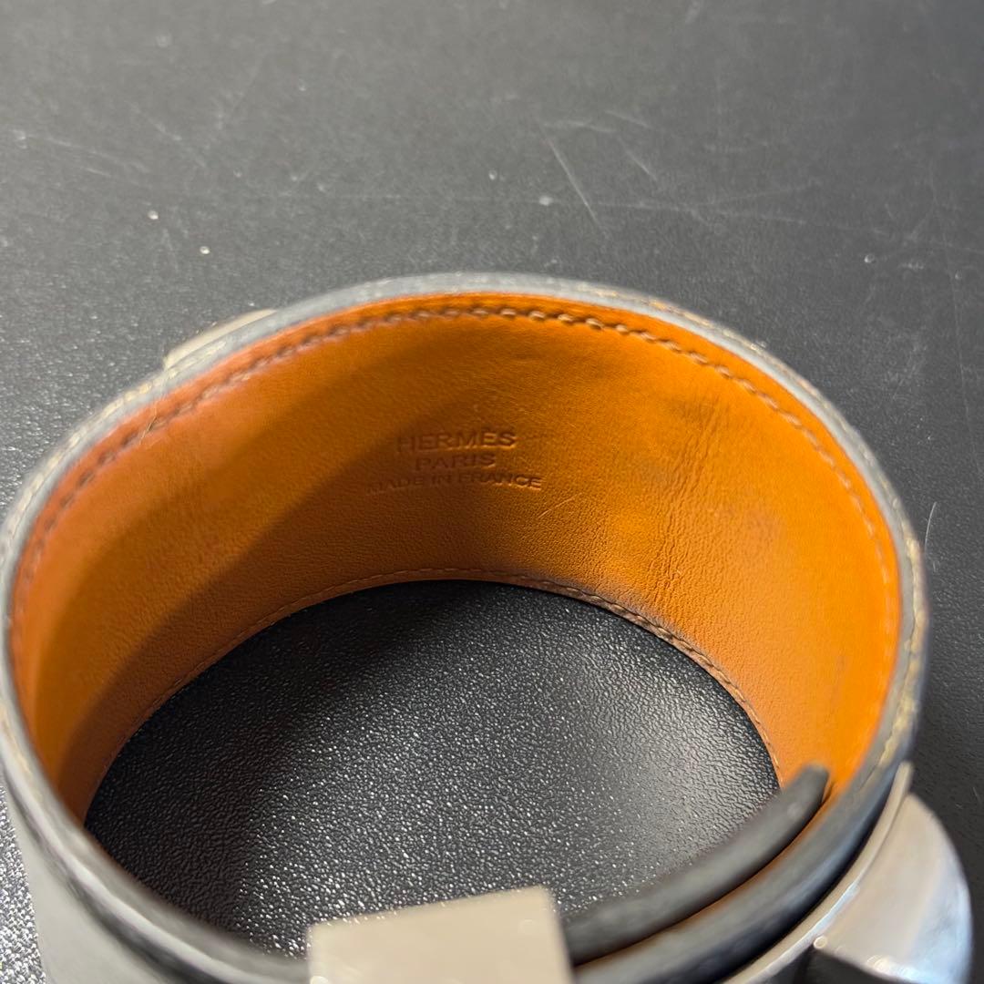 HERMES スタッズ付きレザーバングル ブラック