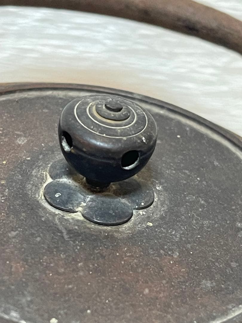 南部鉄器　亀甲文　鉄瓶　鉄釜　アンティーク　置物120