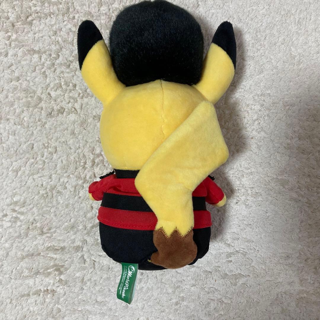 ポケモンセンター　ピカチュウワールド　イギリス　ぬいぐるみ