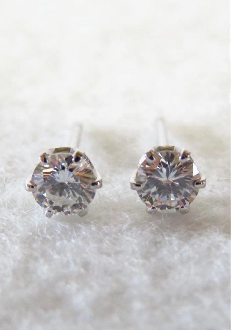 PT900 天然ダイヤモンド 0.4カラット ピアス PT900キャッチ 付き