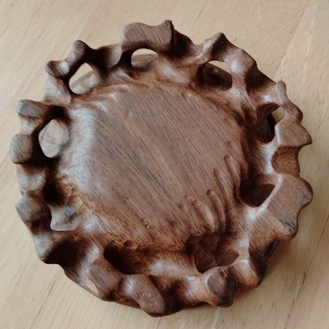 中国骨董陶磁器を乗せる安定した鑑賞台、台座最高級天然黃壇細工精製高級感のあるもの