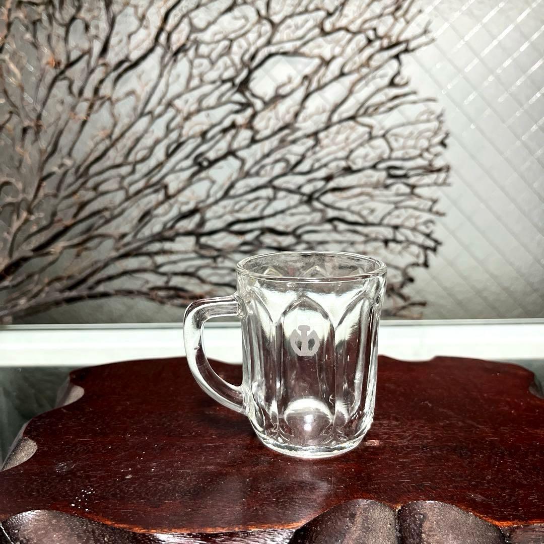 骨董　時代ガラス　プレスガラス　刻印あり　満州電鉄　取手付きグラス コップ１客