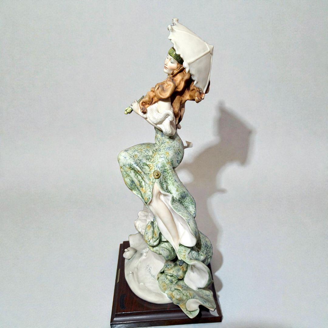 G Armani 1985 大型フィギュリン 女性像 Florence 傘欠け