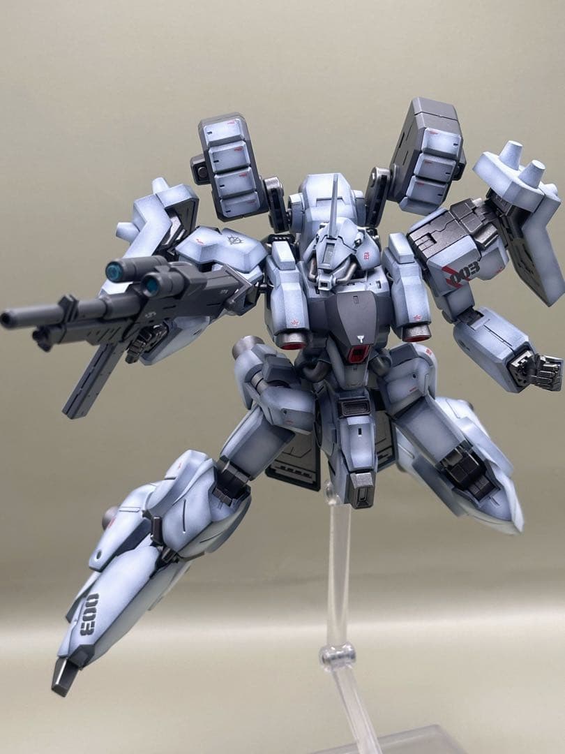 ガンプラ HG 全塗装完成品 リーベンヴォルフ