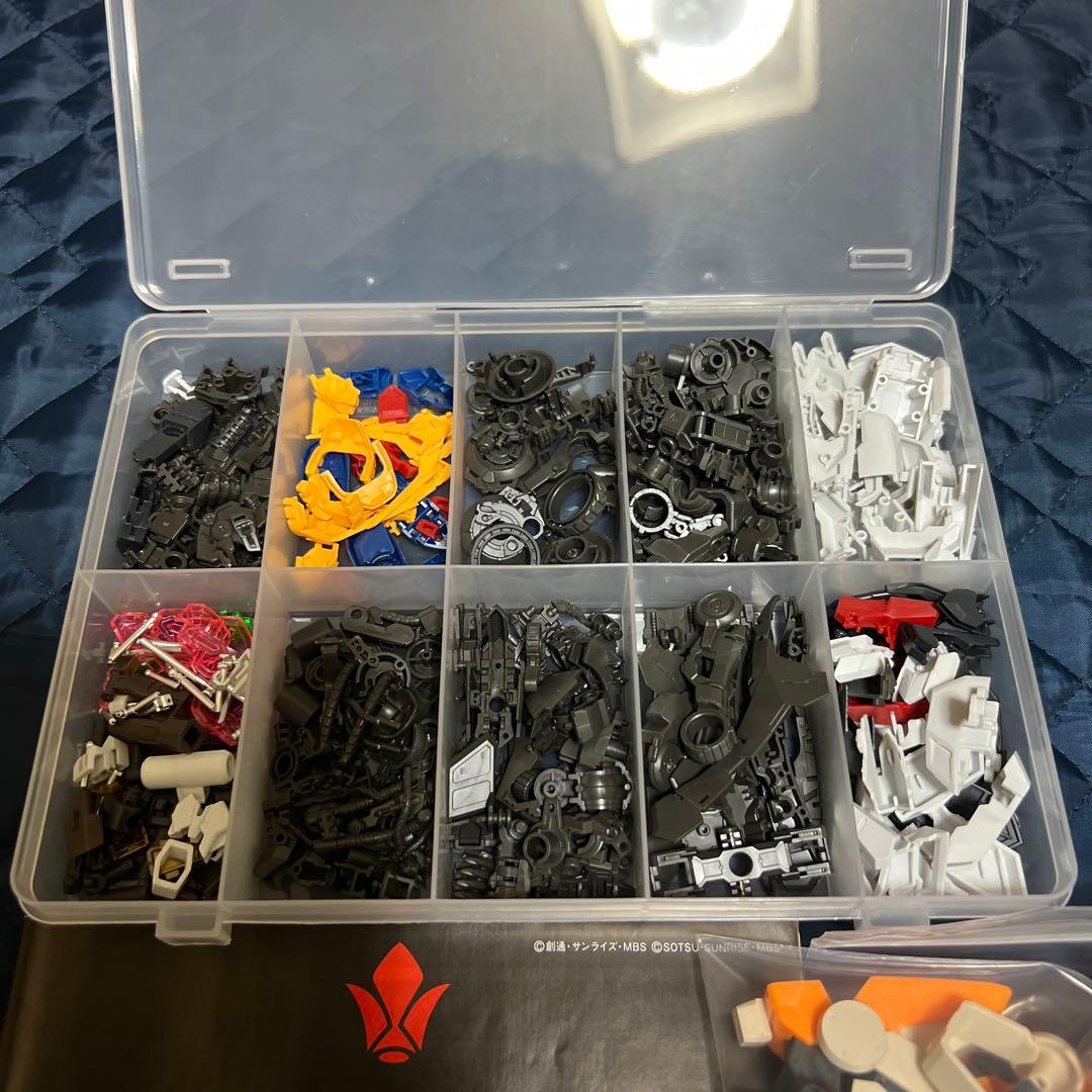 ガンプラ MG ガンダムバルバトスジャンク品2体分 MG陸戦型ジム等ジャンク品