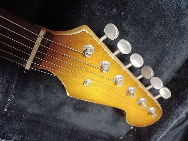 ◆ CustomElectrolic Relic SunburstStrato◆