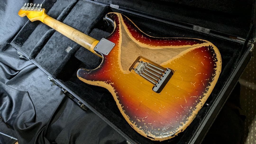 ◆ CustomElectrolic Relic SunburstStrato◆