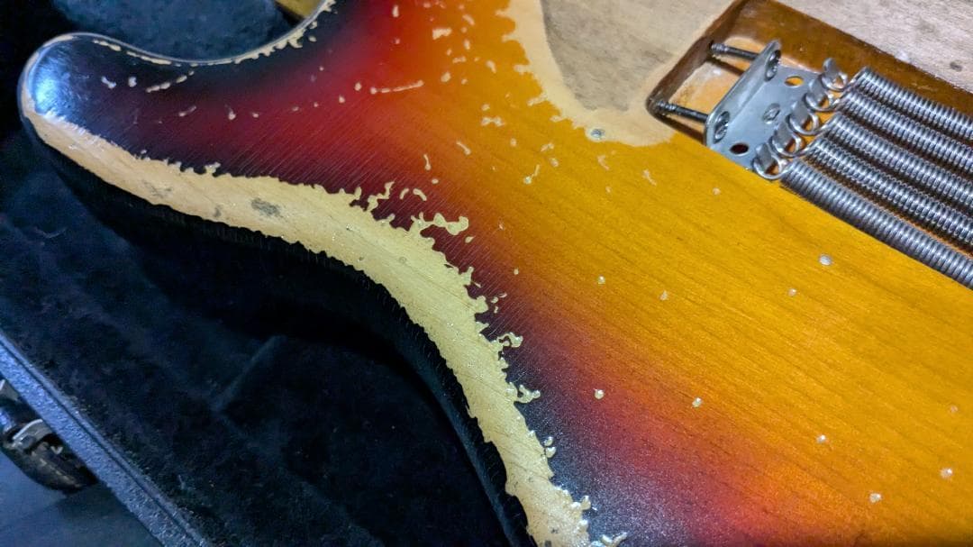 ◆ CustomElectrolic Relic SunburstStrato◆