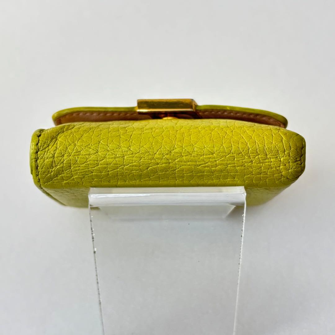 ルイヴィトン 財布　カプシーヌ　三つ折り　ミニウォレット イエロー　黄緑