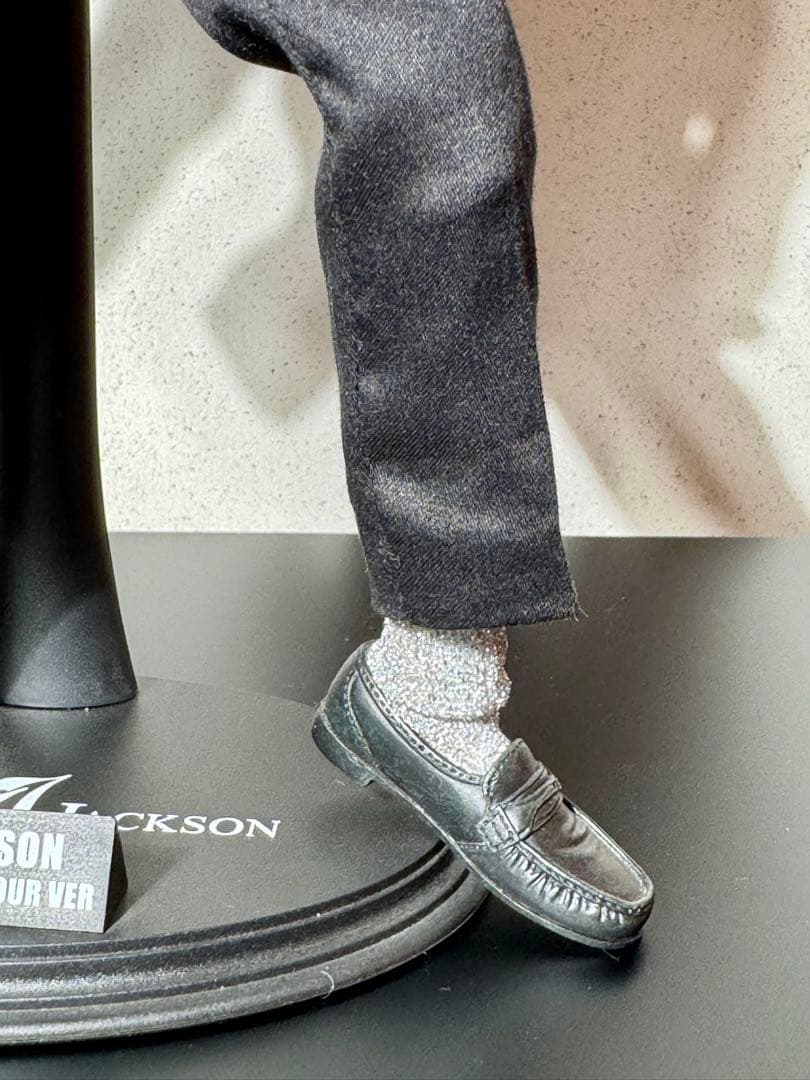 ホットトイズ/マイケル・ジャクソン (ビリージーン) 1/6スケール フィギュア