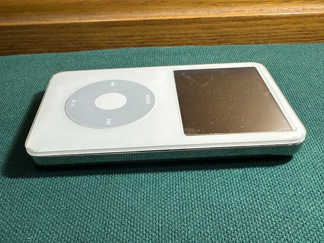 きれいiPod Classic 5.5世代 MA444 30GB新品のバッテリー