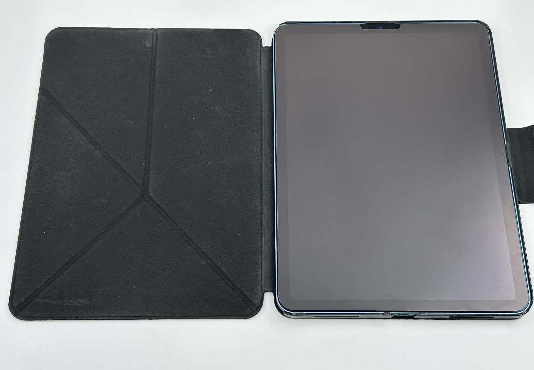 Apple iPad Air 第5世代 A2588 ブルー 64GB カバー付き