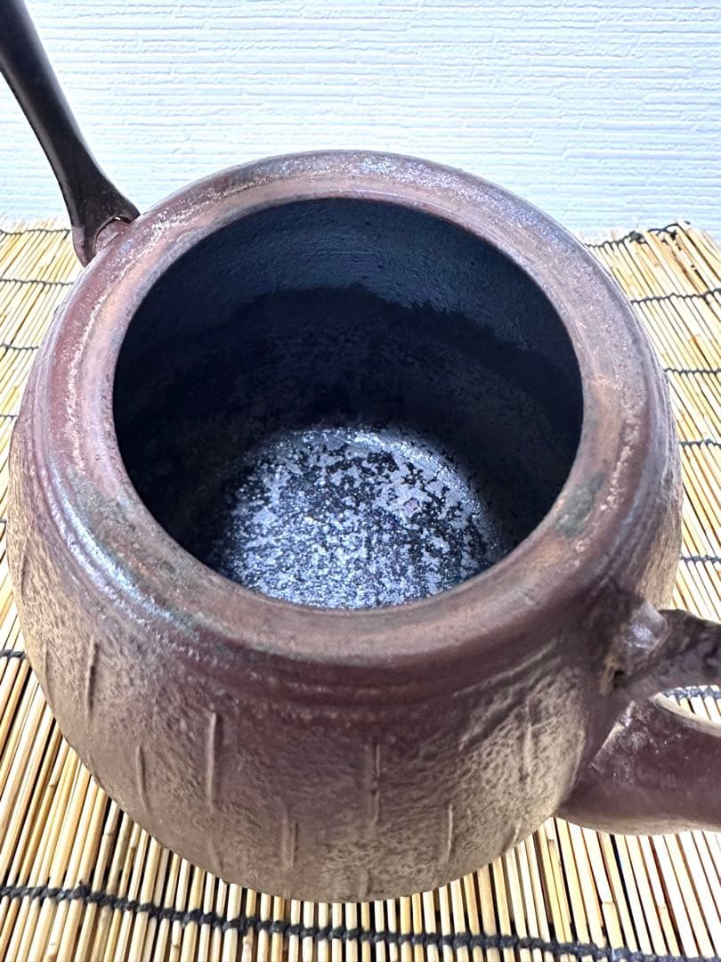 ほぼ未使用品　南部鉄瓶作家 及川 恒作 １５型雨地文 南部鉄瓶 南部鉄器　鉄瓶